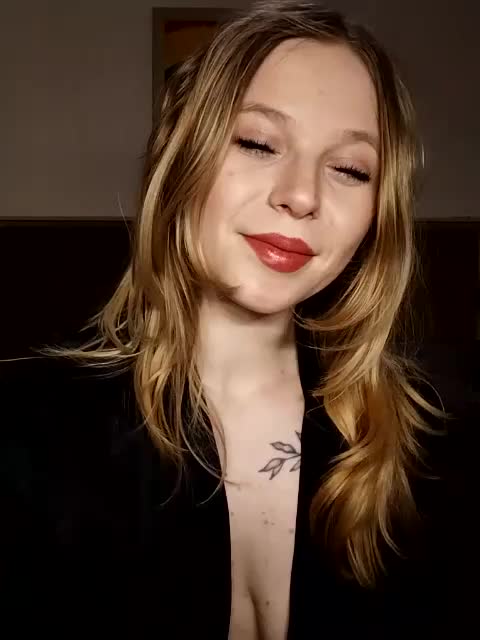 1biscuit1 Adult Chat December 25, 2025