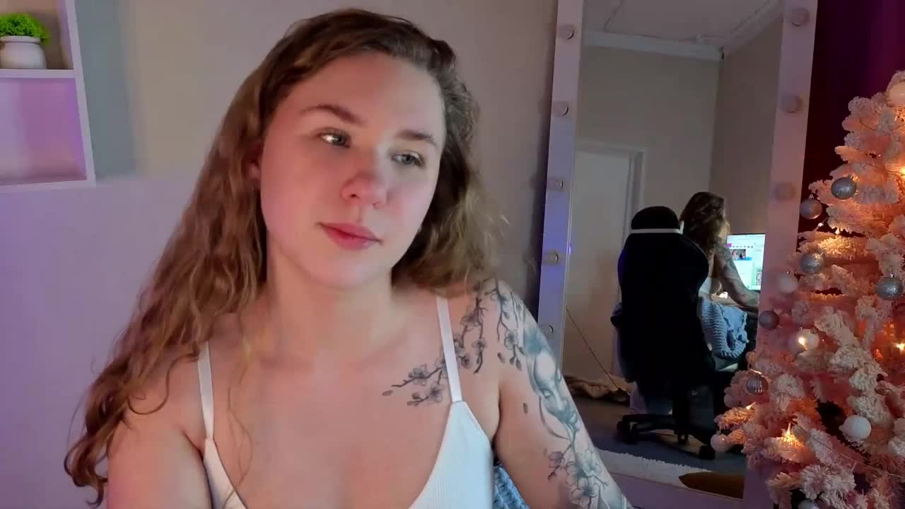 Elsiee-Cuttiess Adult Chat December 25, 2025