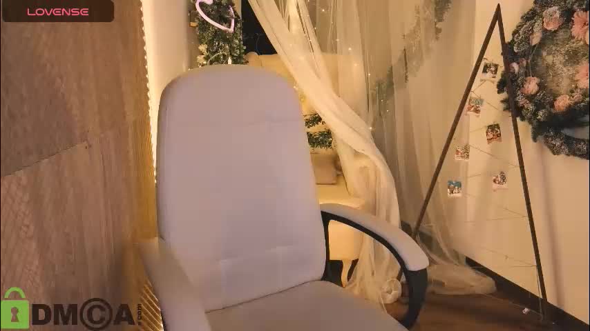 caroll_li Adult Chat December 25, 2025