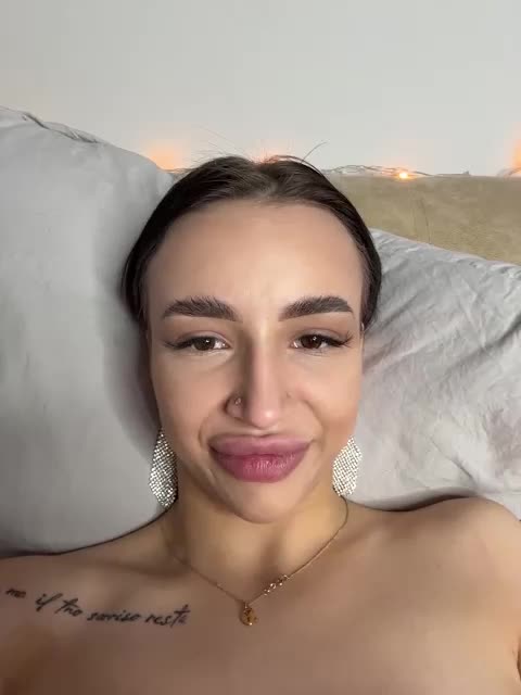 AdeleLaCroix Adult Chat December 25, 2025