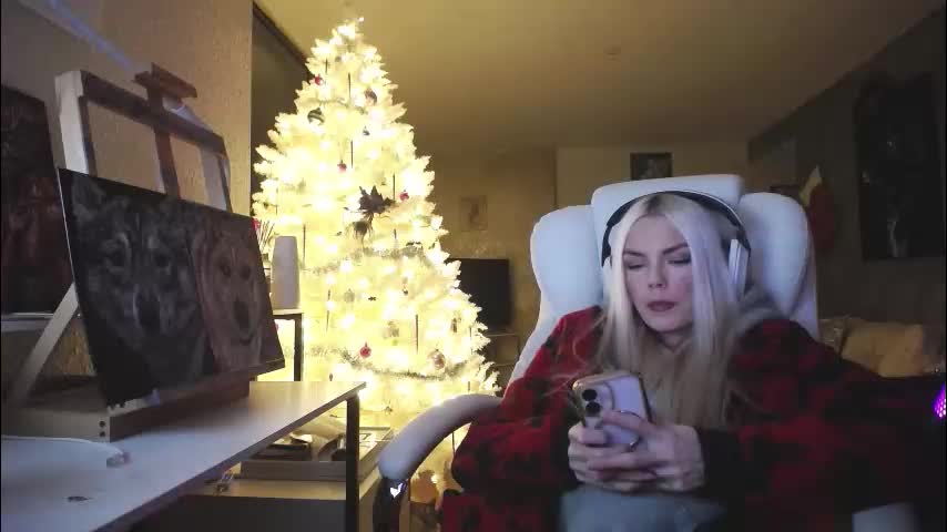 tinykylie Adult Chat December 25, 2025