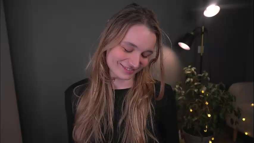 lisa_schiele Adult Chat December 25, 2025