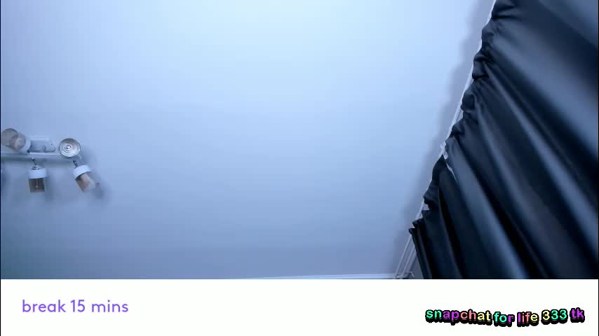 vivian_qwerty Adult Chat December 25, 2025