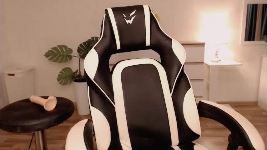 lola_anderson Adult Chat December 25, 2025