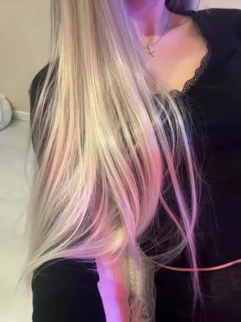 PauLiiine Adult Chat December 25, 2025