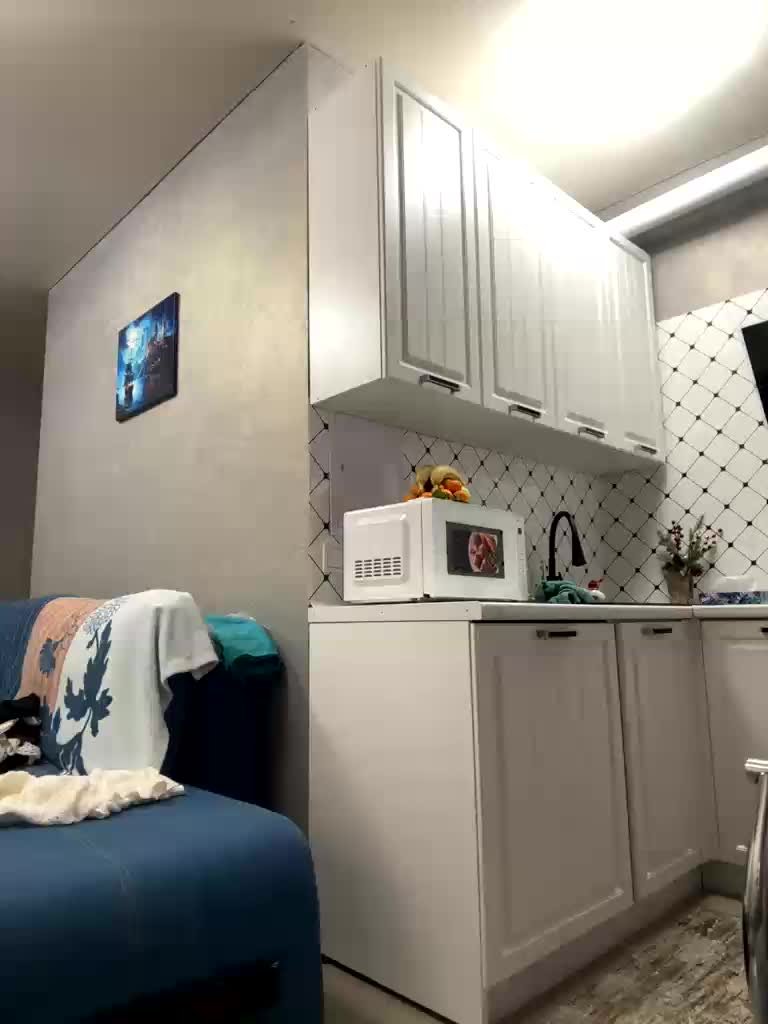 Pink-Lips Adult Chat December 25, 2025