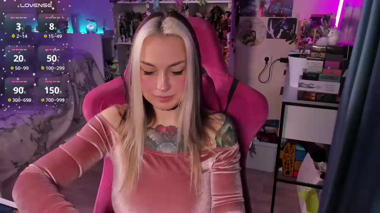 ChloeKohaku Adult Chat December 25, 2025