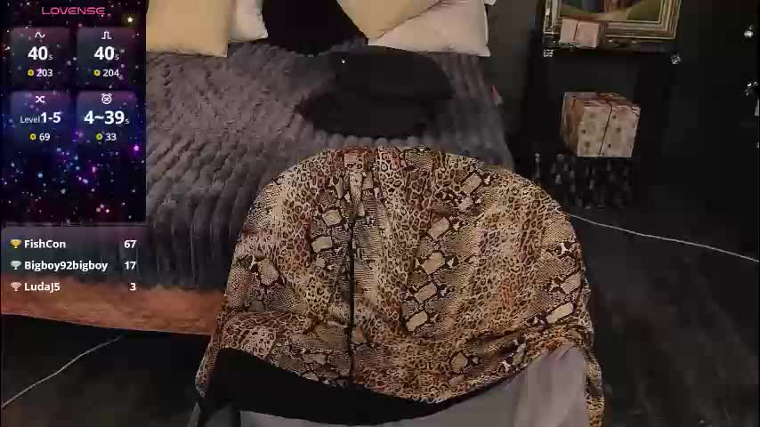 ashley_ros Adult Chat December 25, 2025