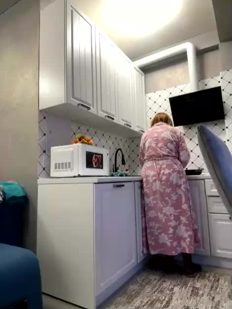 Pink-Lips Adult Chat December 25, 2025