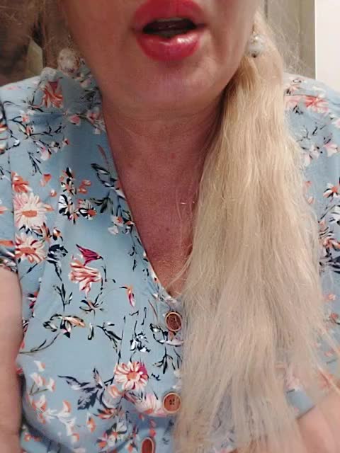 MonaMonako Adult Chat December 25, 2025