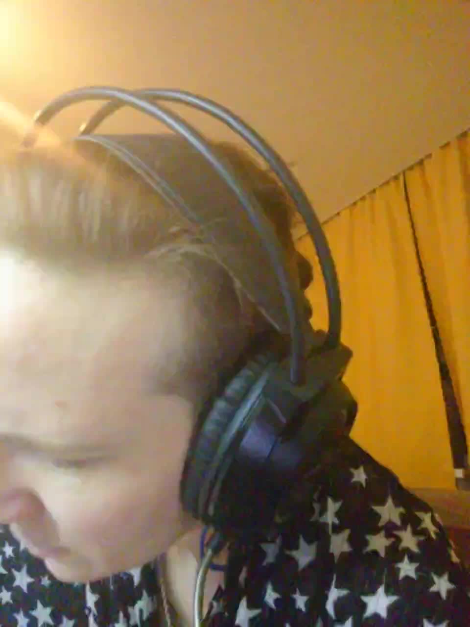 Magretta_Dering Adult Chat December 25, 2025