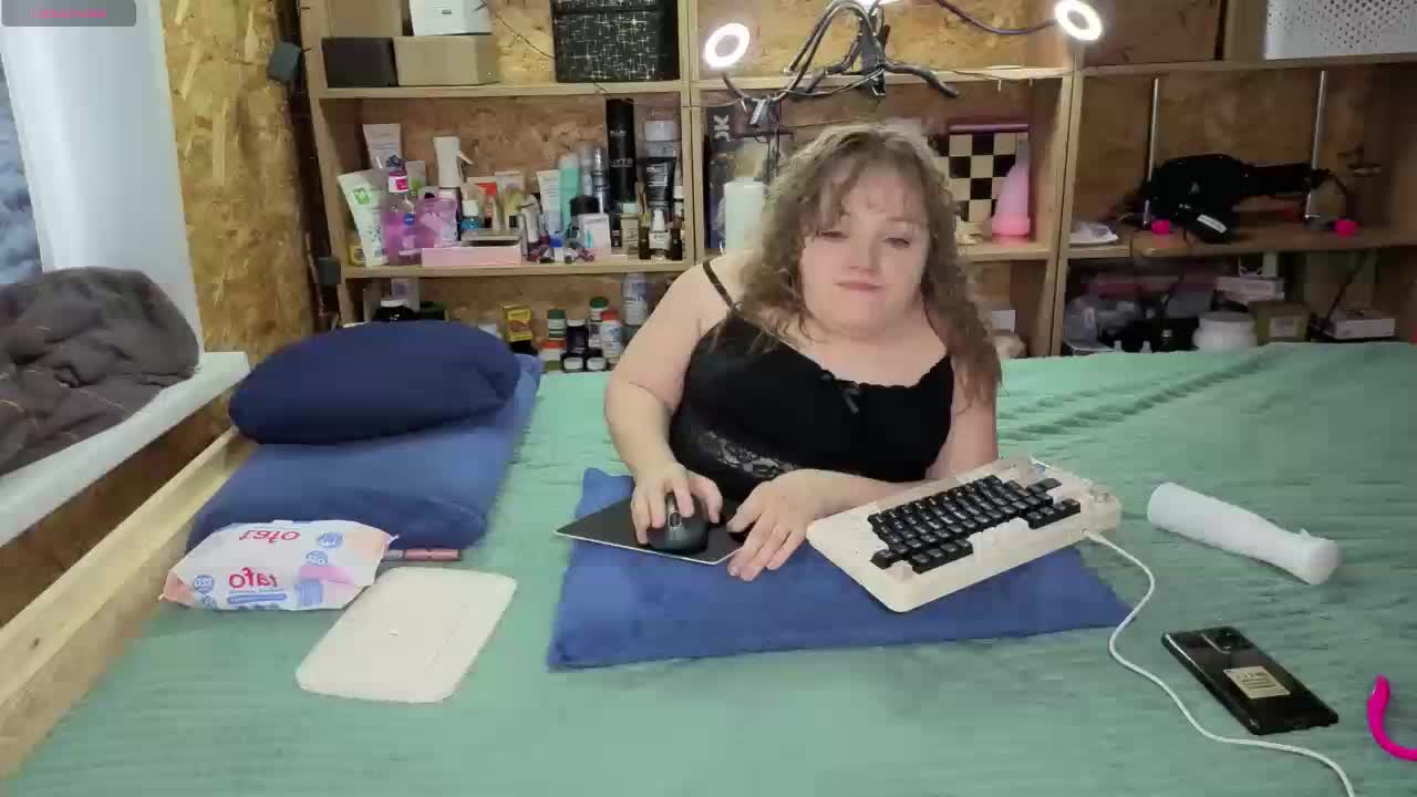 MiniNatali Adult Chat December 25, 2025