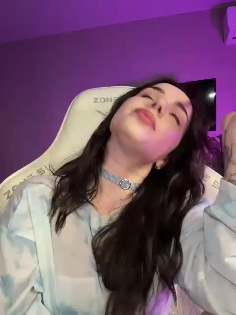 MiniNika Adult Chat December 26, 2025