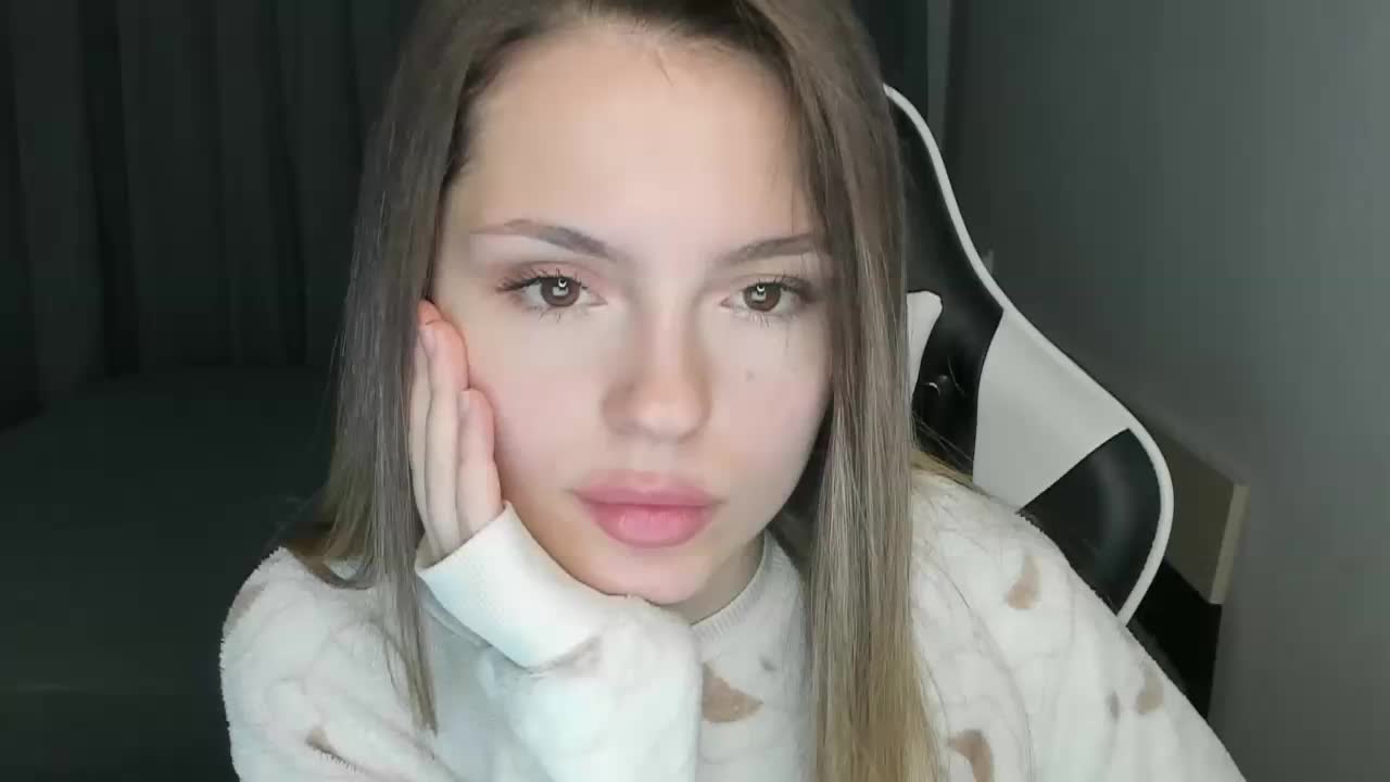 EmiMe Adult Chat December 26, 2025