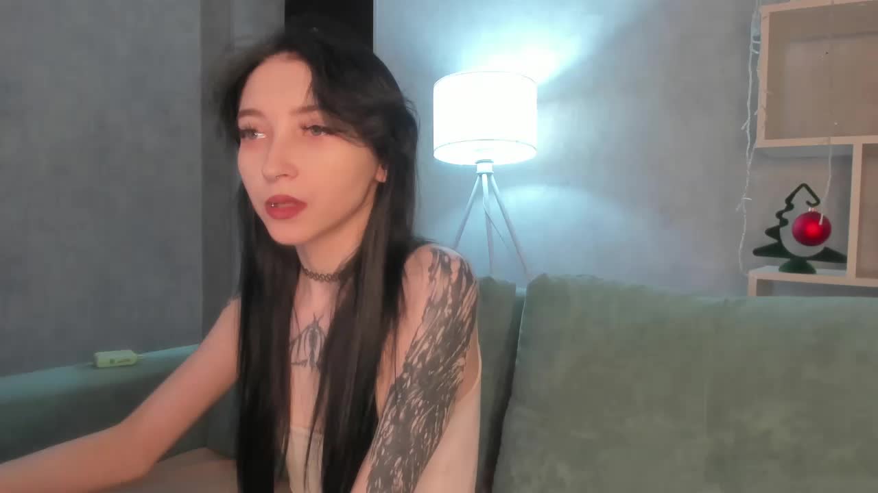 Ellen-Hops Adult Chat December 26, 2025