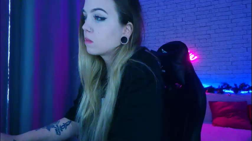 _crazybee_ Adult Chat December 27, 2025