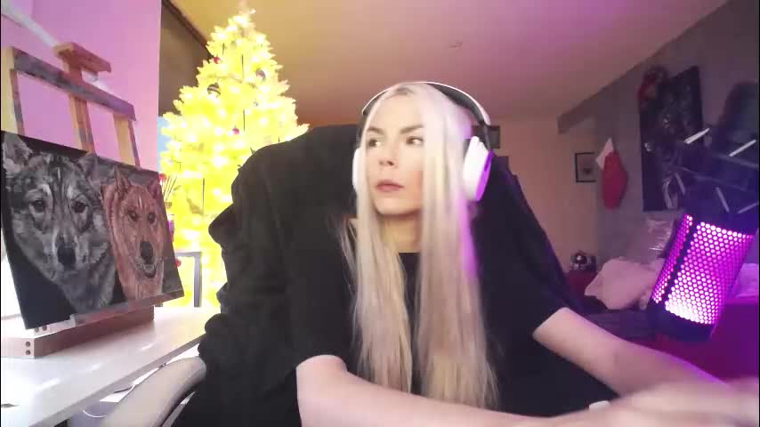 tinykylie Adult Chat December 27, 2025