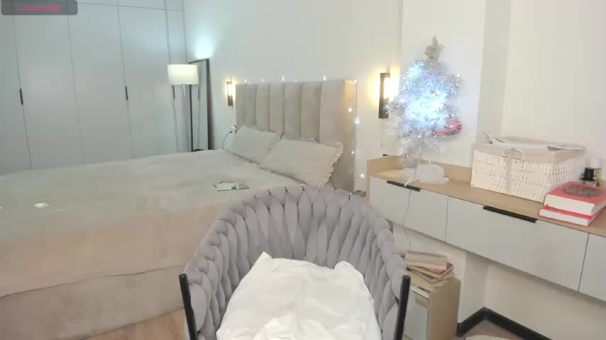 Sexy-Ev3lin Adult Chat December 27, 2025