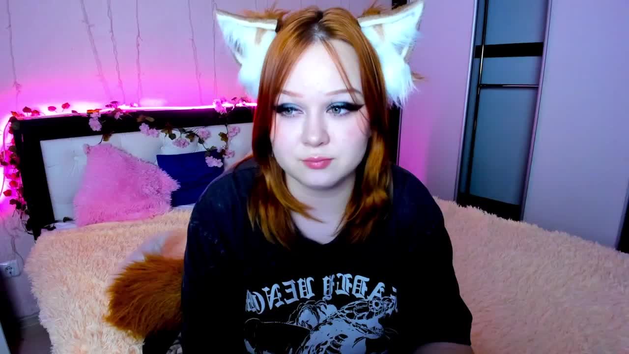 LovlyVixen Adult Chat December 27, 2025