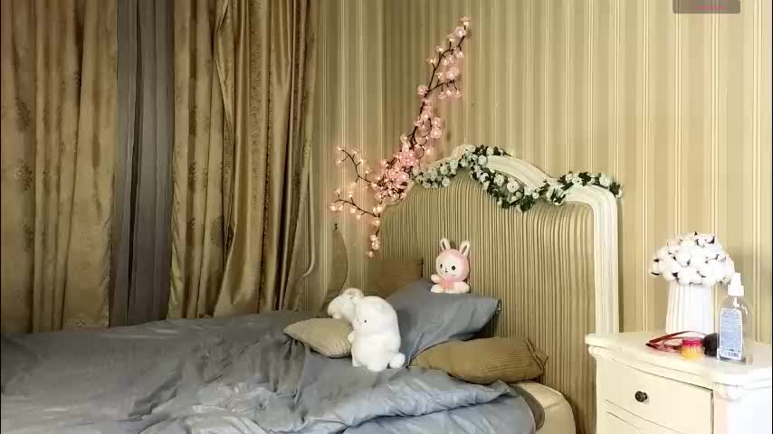 foxxx_tail Adult Chat December 27, 2025