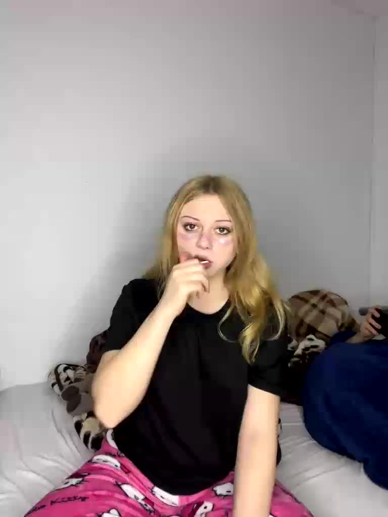 VixyVee Adult Chat December 27, 2025