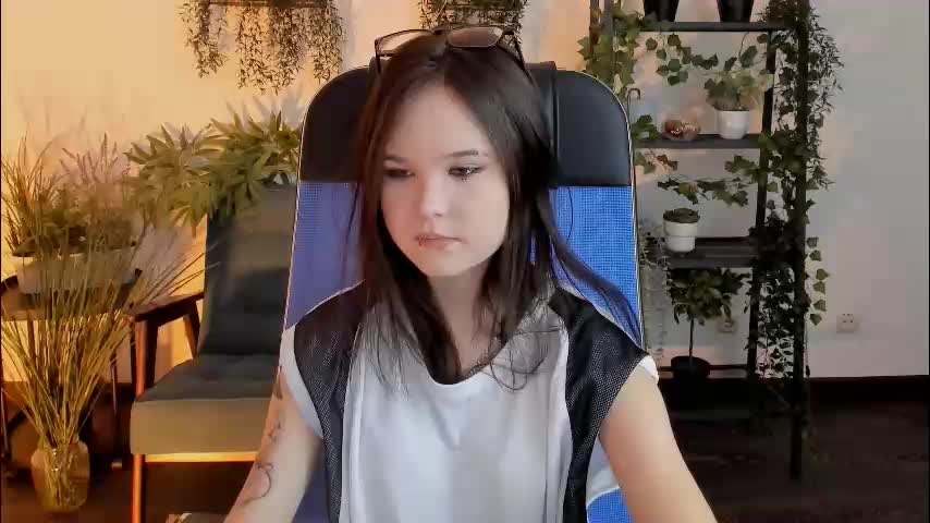 elainebeness Adult Chat December 27, 2025