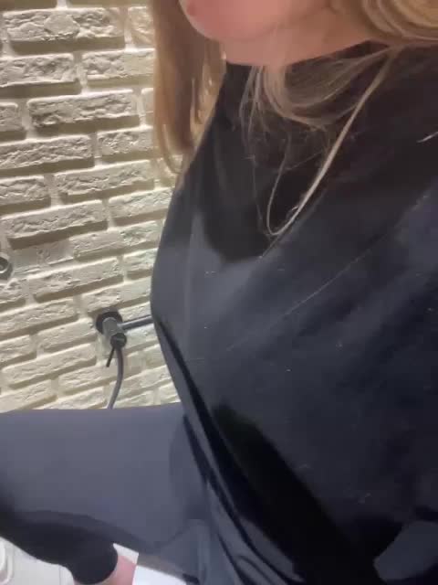 Essss33331 Adult Chat December 27, 2025