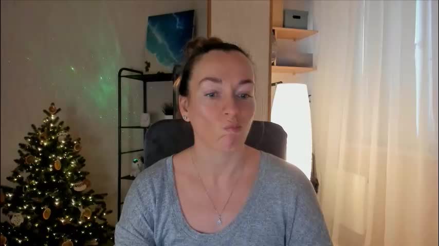 save_the_qween Adult Chat December 27, 2025