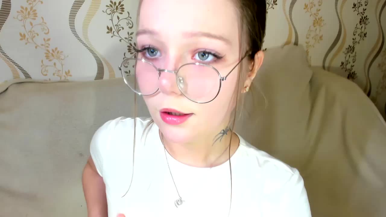 MelMooon Adult Chat December 27, 2025