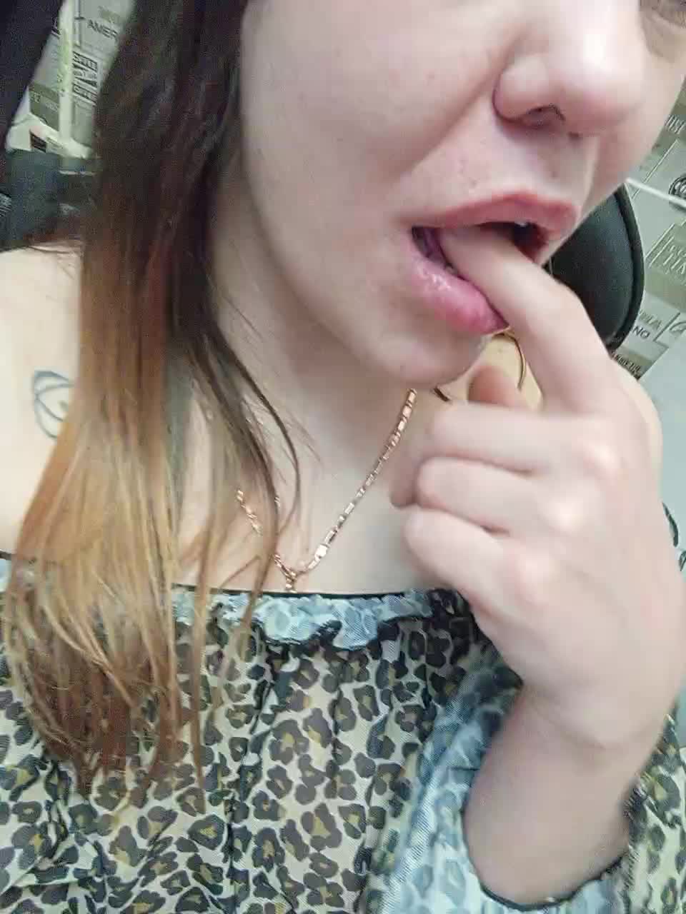 Niki233221 Adult Chat December 27, 2025