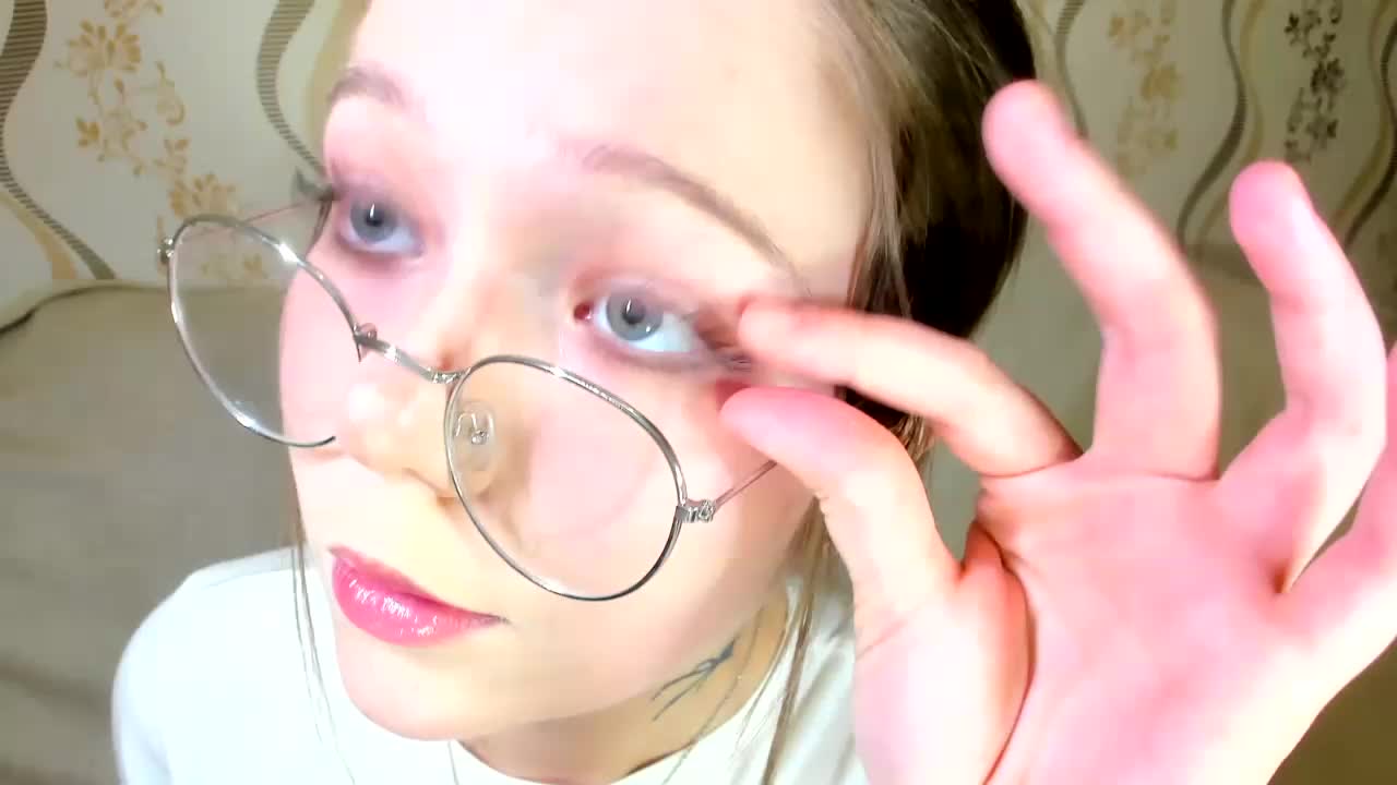 MelMooon Adult Chat December 27, 2025