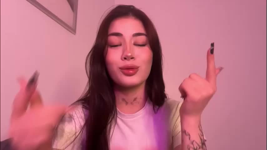 mmkakpoxyi22 Adult Chat December 28, 2025