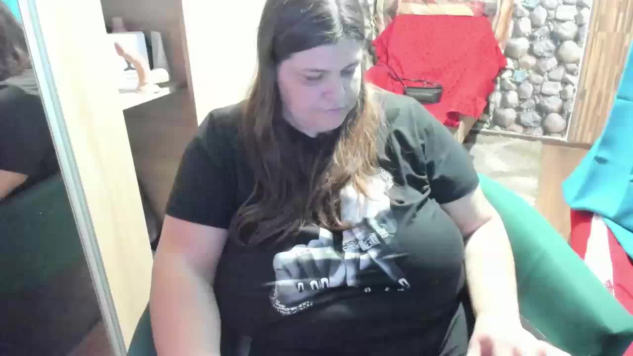 Ionysexylips69 Adult Chat December 28, 2025