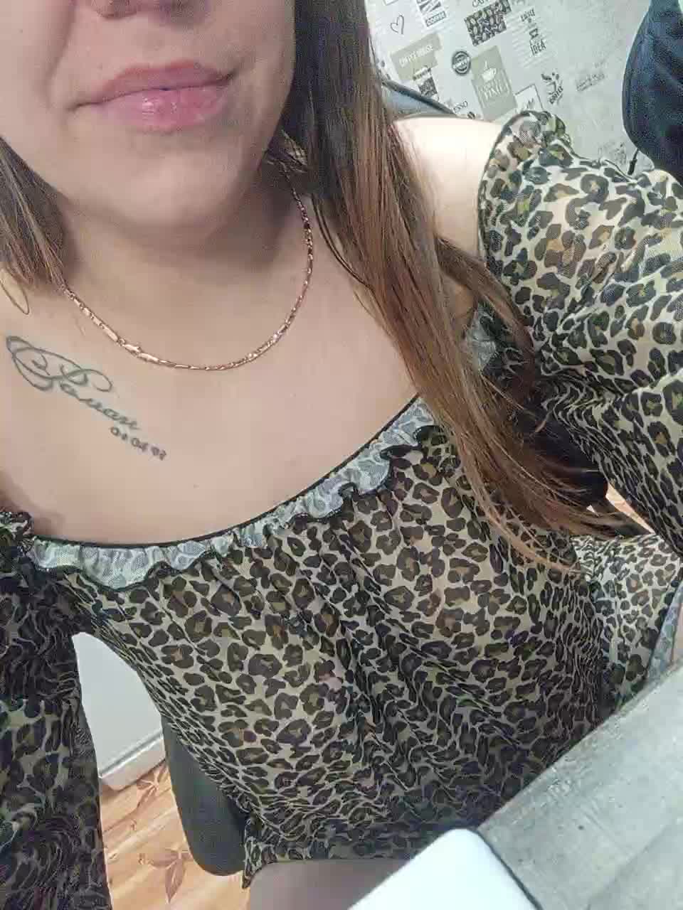 Niki233221 Adult Chat December 28, 2025