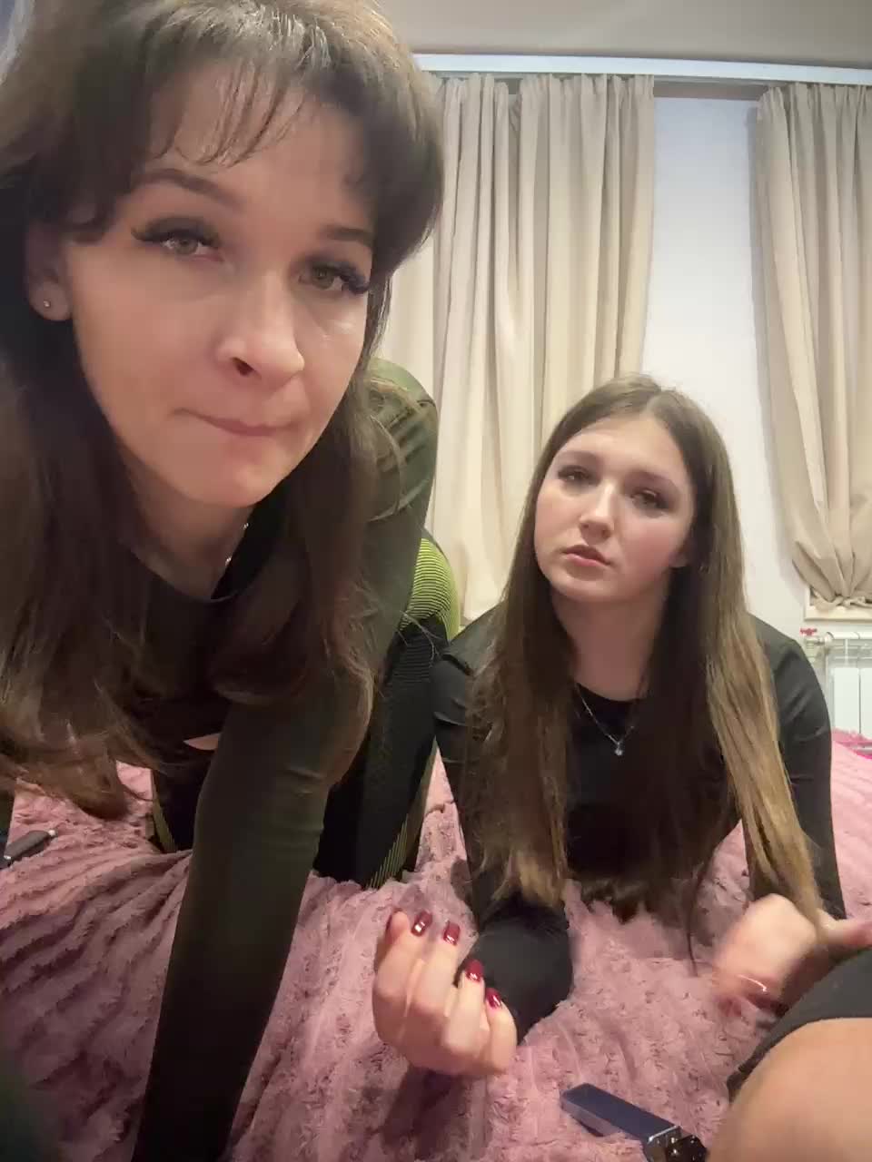 AHAHAC_HAXPEH_B_yHuTa3 Adult Chat December 28, 2025