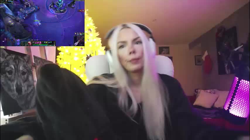 tinykylie Adult Chat December 28, 2025