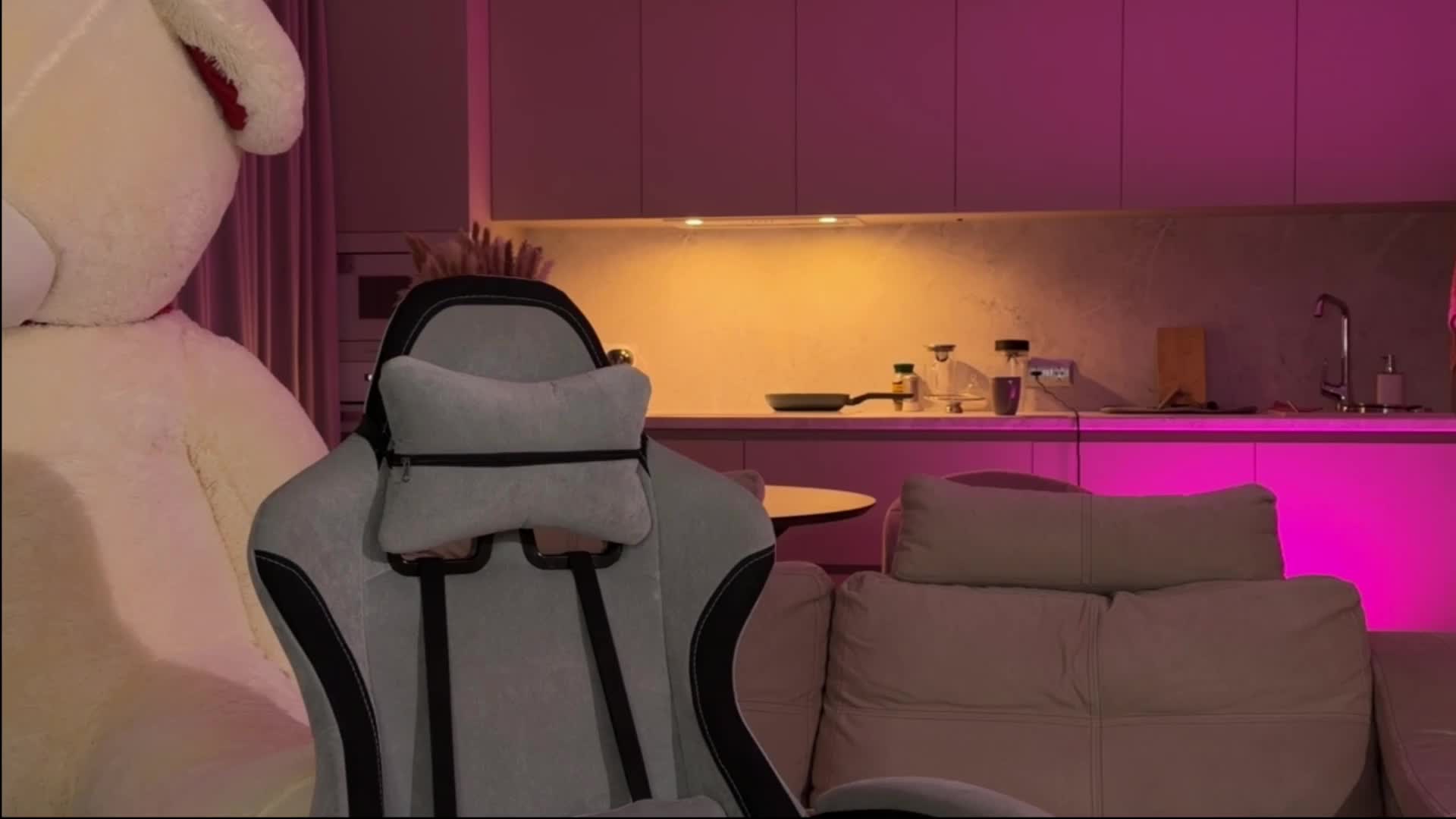 Sofi-Mi Adult Chat December 29, 2025