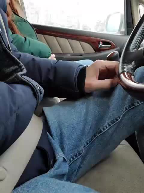 Alex80-201 Adult Chat December 29, 2025