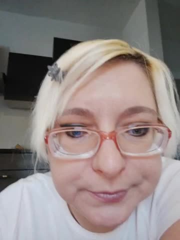 Vika211 Adult Chat December 29, 2025