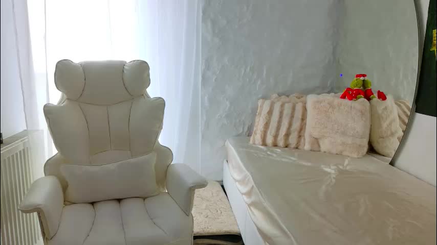 monique_a Adult Chat December 29, 2025