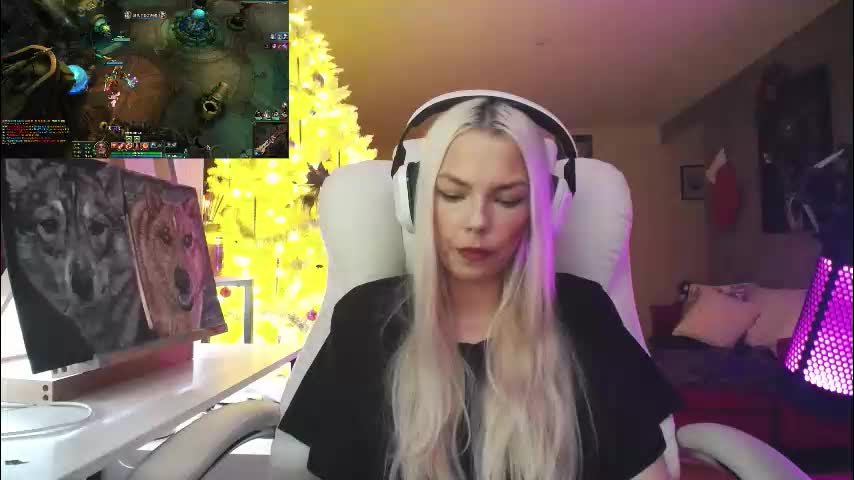 tinykylie Adult Chat December 29, 2025