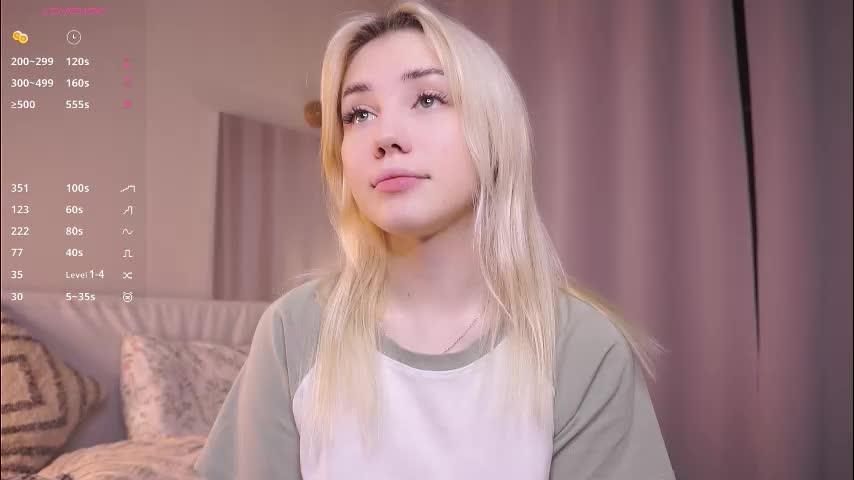 blue_bow Adult Chat December 29, 2025