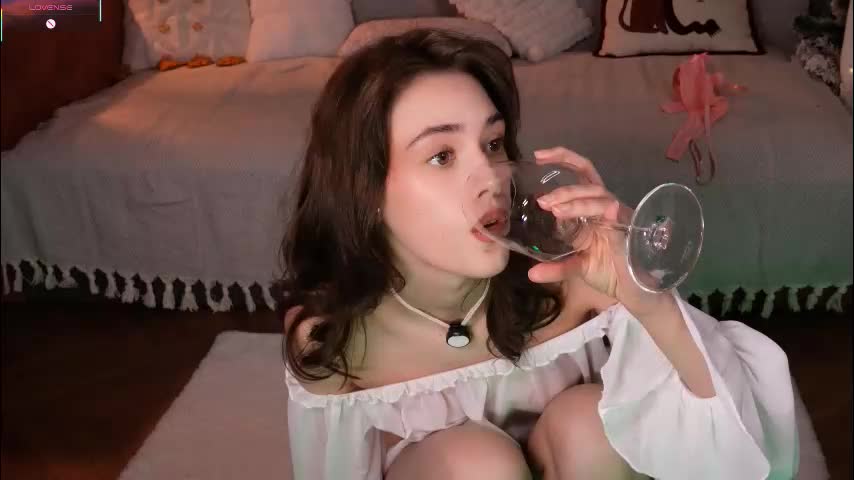 t_tragedienne Adult Chat December 29, 2025