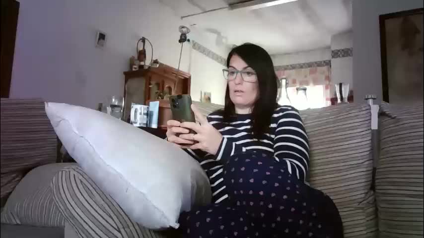 lolahueso Adult Chat December 30, 2025