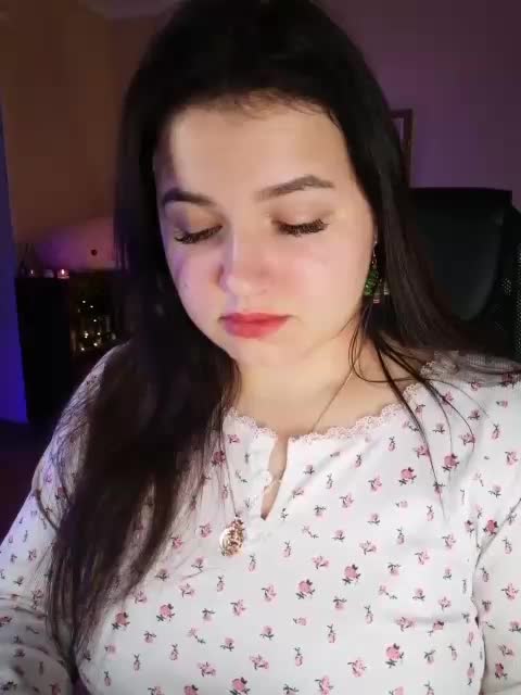 JuliaHesperaks Adult Chat December 30, 2025