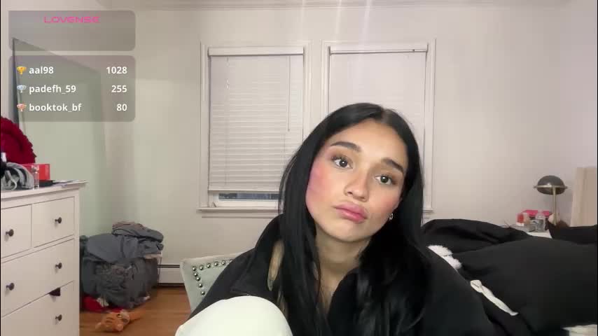 adriannarodriguez Adult Chat December 30, 2025