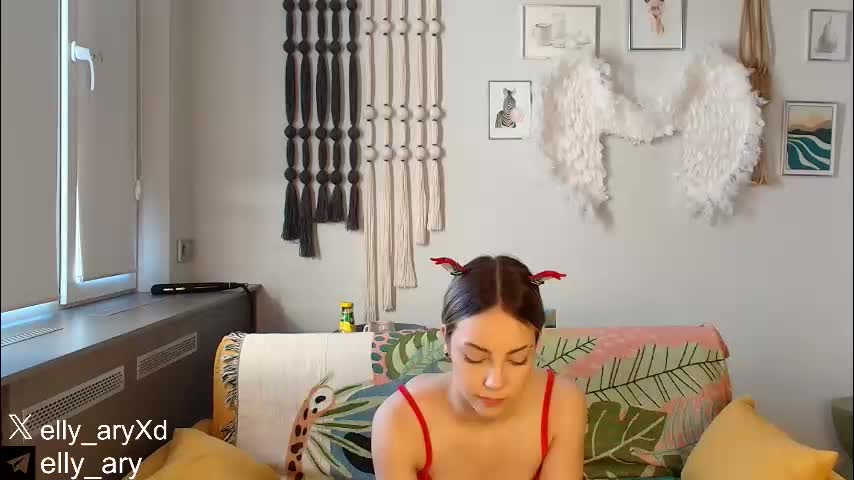 elly_ary Adult Chat December 30, 2025