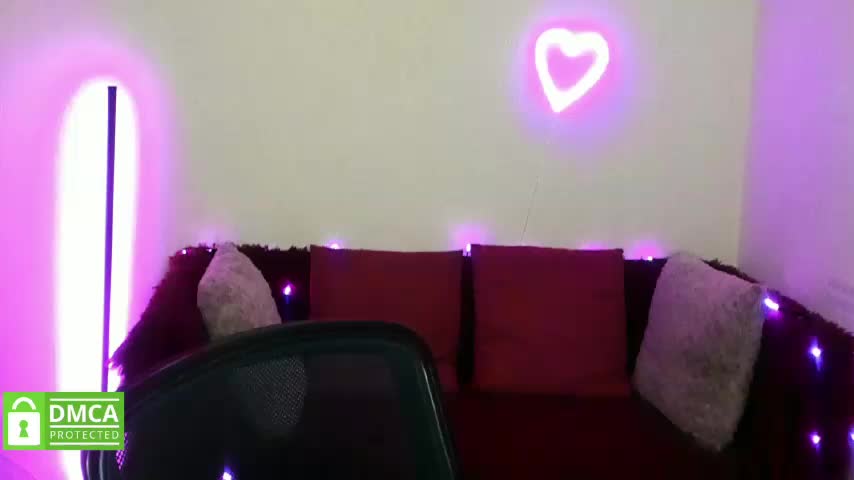 Aliciaredluv Adult Chat December 30, 2025