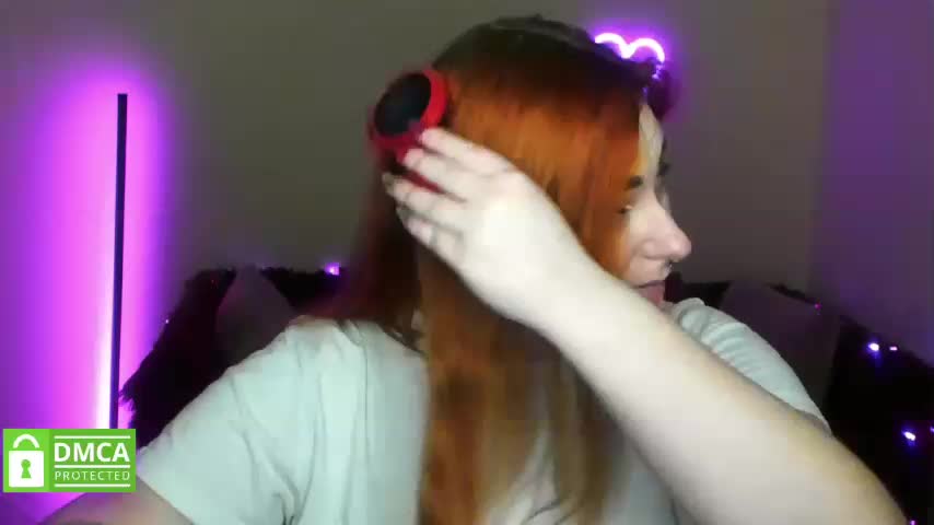 Aliciaredluv Adult Chat December 30, 2025