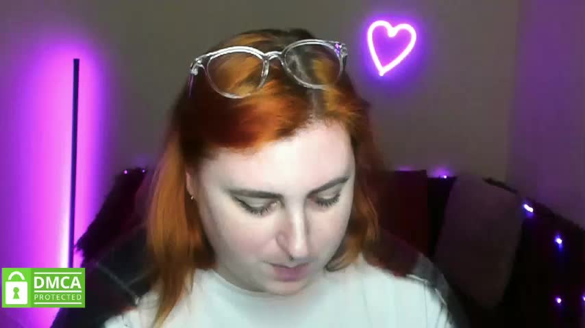 Aliciaredluv Adult Chat December 30, 2025